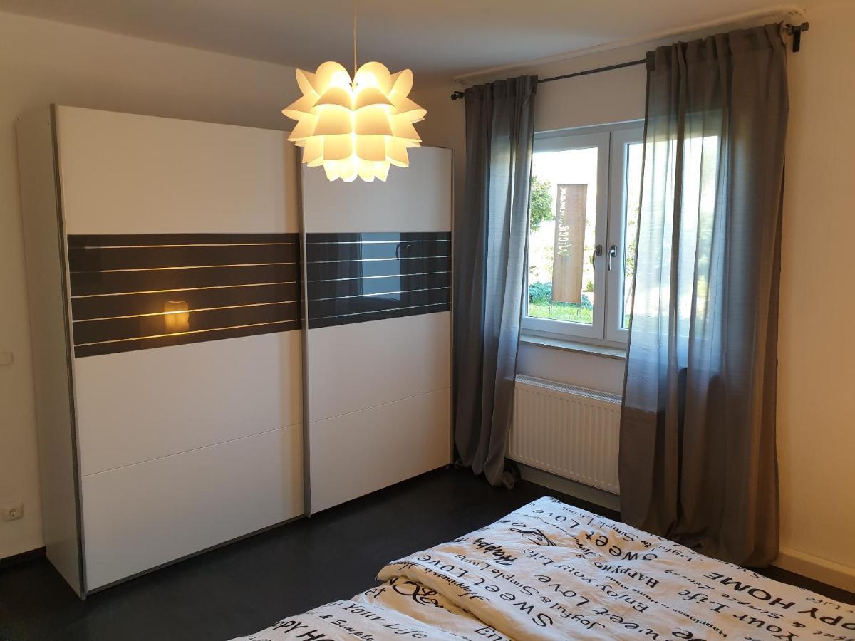 Andinas Ferienwohnung In Ruhiger Lage Direkt Am Wald Wilnsdorf Екстериор снимка